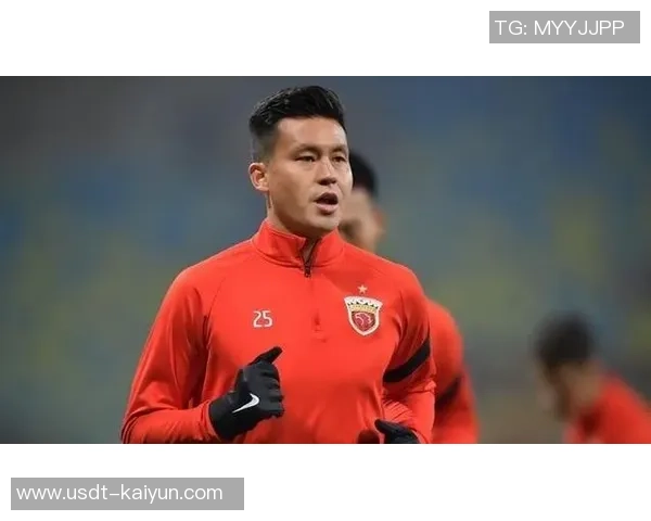 武汉足球新星张斌崭露头角引发球迷热议与期待