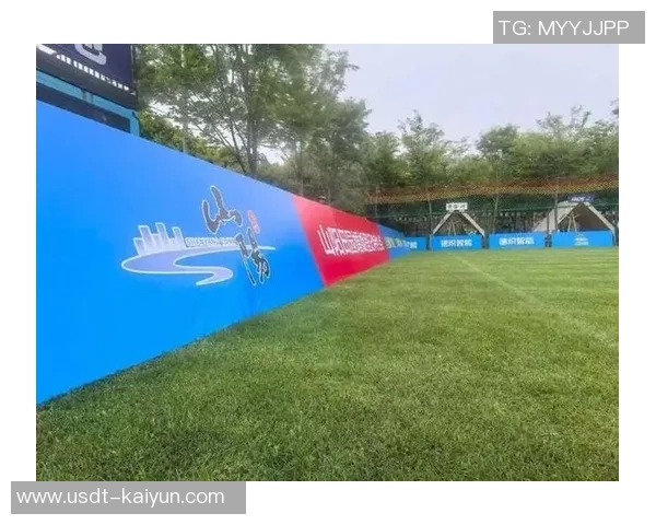 足球打果冻人挑战赛开启趣味与竞技的完美结合等你来体验 足球打果冻人挑战赛开启趣味与竞技的完美结合等你来体验